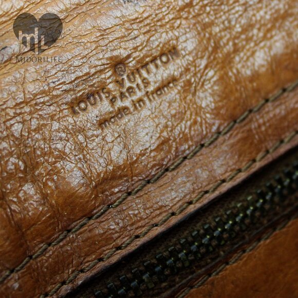 LOUIS VUITTON Vintage Monogram Chantilly Crossbody - Picture 12 of 15